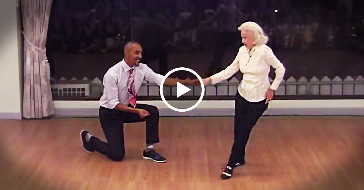 Viņai ir 90! Bet ar viņu vēlas dejot visi jaunieši, kāpēc?